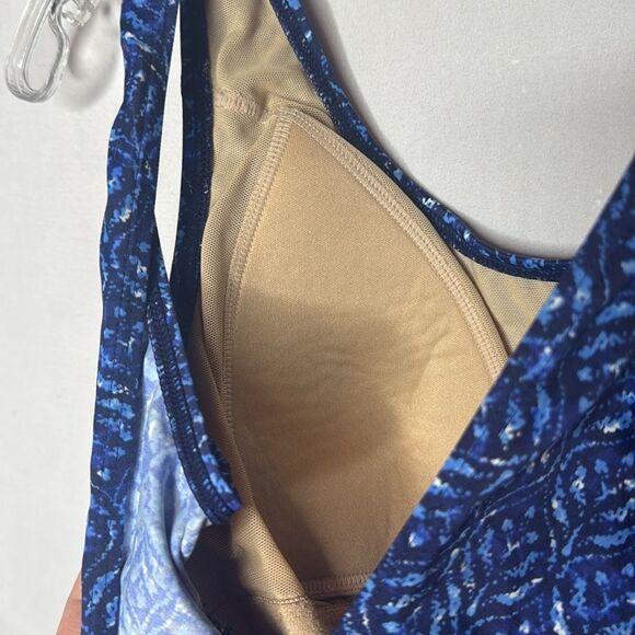 L.L.Bean One Piece Bathing Suit. Size XSmall. - Picture 5 of 6